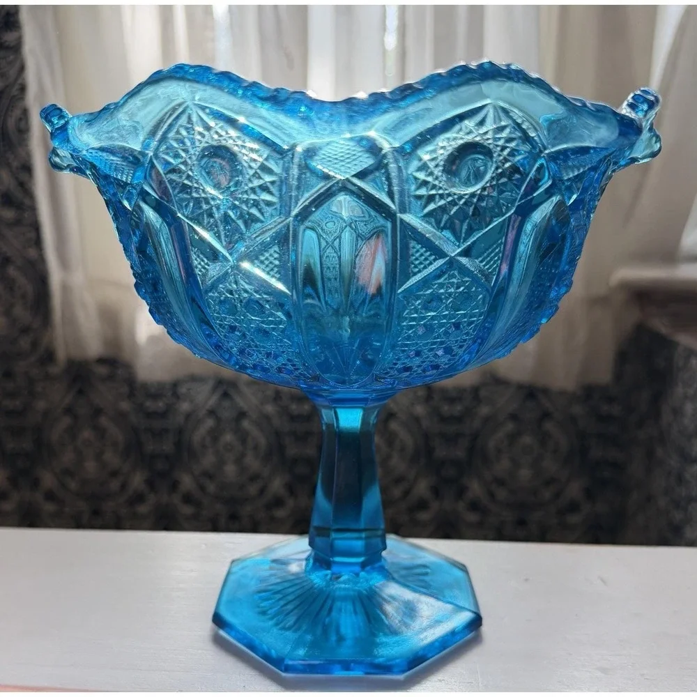 L E Smith Heritage Quintec Blue Stemmed Footed Compote Dish Bowl Cottage Core